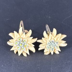 Vintage Edelweiss Cream Celluloid Handmade Screw back Flower Earrings Unmarked